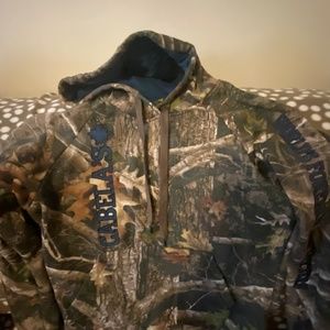 Cabela’s hoodie